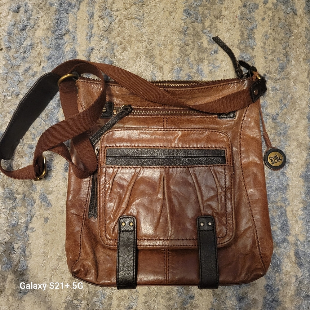 The Sak Purse EUC, 11 3/4L X 11.5W